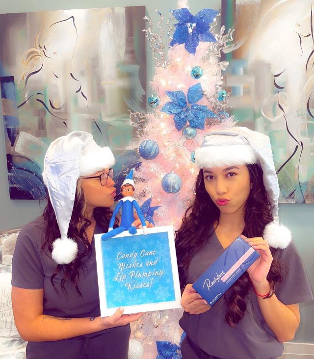 Candy Cane Wishes and Lip Plumping Kysses 😉 💋 

Lip filler is a perfect Christmas present for your wife,girlfriend, sister, or friend! Treat that special women in your life to the best present this holiday season! 💝 

 📞 239-262-5662 
🎁 Gift cards are available! 

#newyearnewlips #lipinjections #aesthetics #medspa #restylanelips #restylanekysse #plumplips #elfontheshelf #holidayspirit #lipplumpingkisses #lipsinjected #xmaspresentideas